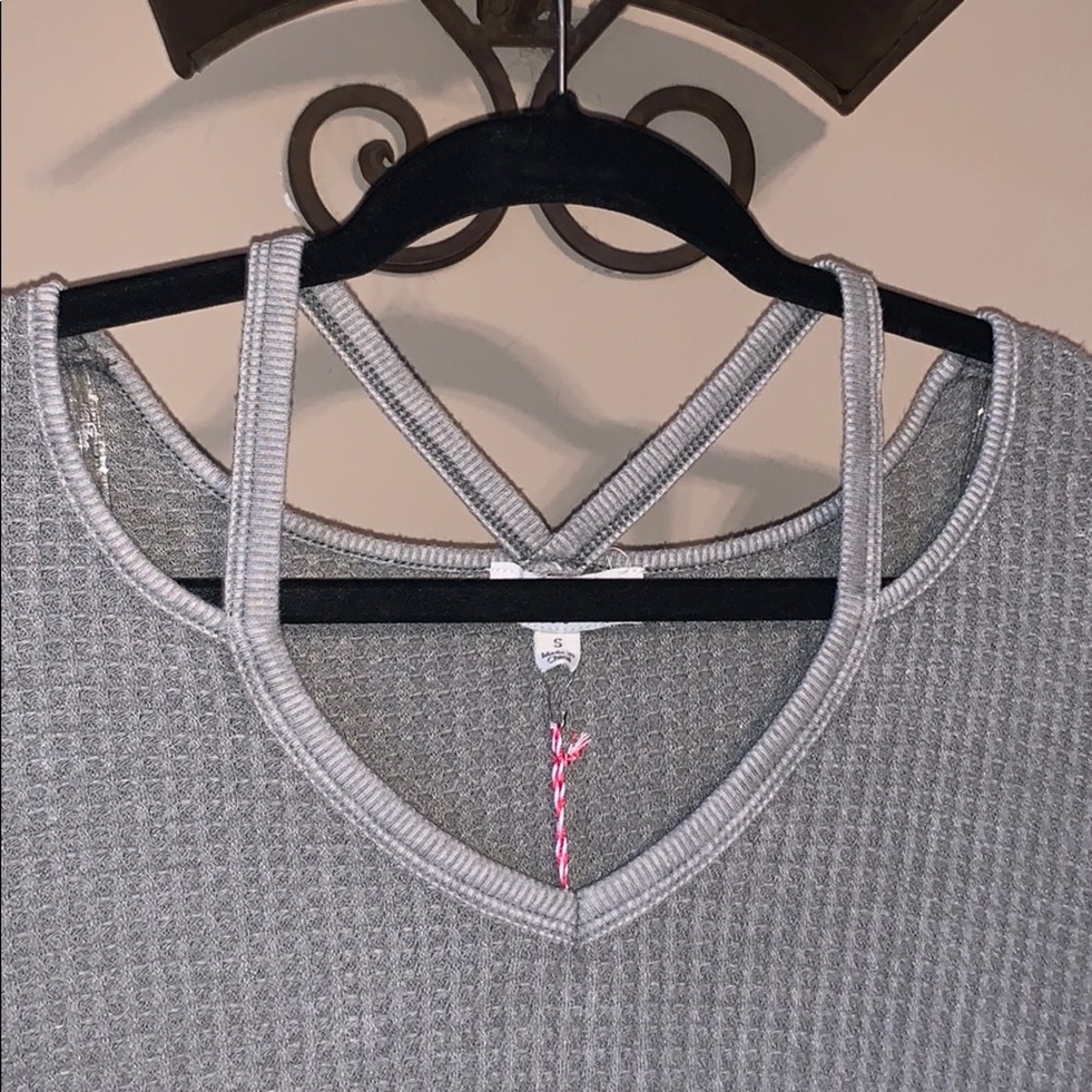 Gray Flowy Top - Picture 3 of 4